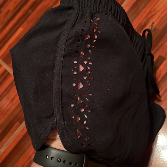 Roxy swim shorts- sold - Picture 6 of 6